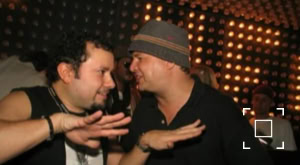 DJ Cassie 6 met Louie Vega samen op de foto tijdens een optreden bij Woocircle.